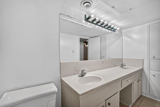 3930 W Alabama Street 8, Houston, TX 77027