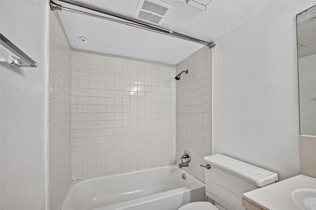 3930 W Alabama Street 8, Houston, TX 77027