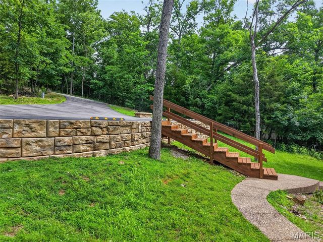1209 Whitetail Woods Drive, Innsbrook, MO 63390