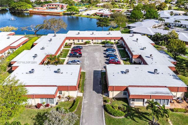 528 Franconia Cir ., Lake Worth, FL 33467