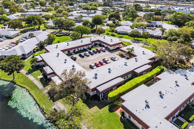 528 Franconia Cir ., Lake Worth, FL 33467