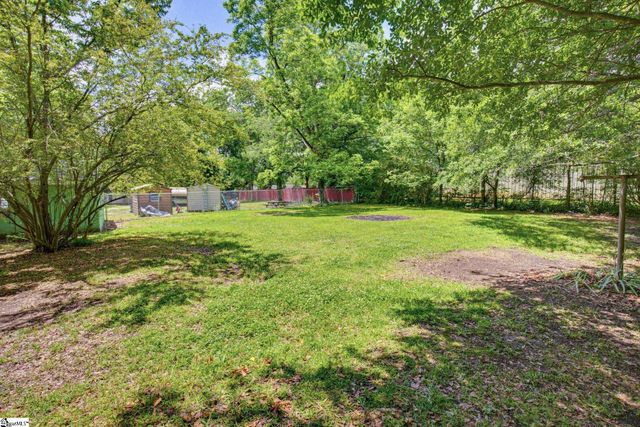 7 Alberta Avenue, Greenville, SC 29617