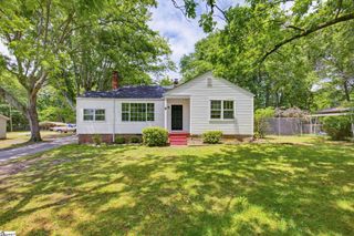 7 Alberta Avenue, Greenville, SC 29617