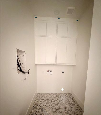 5 Westwind Rd, Galveston, TX 77554