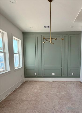 5 Westwind Rd, Galveston, TX 77554