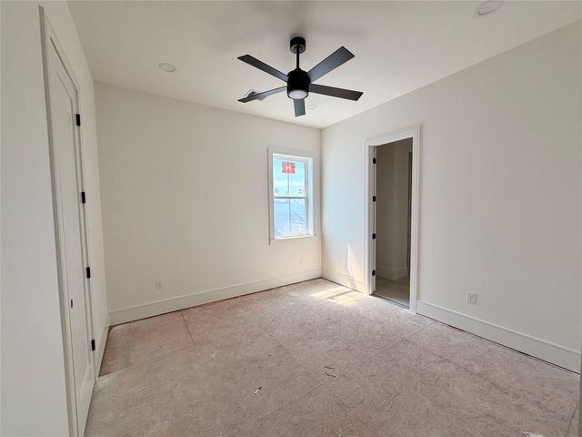 5 Westwind Rd, Galveston, TX 77554