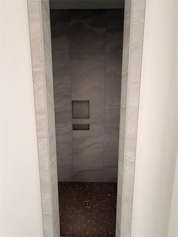 5 Westwind Rd, Galveston, TX 77554