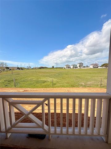 5 Westwind Rd, Galveston, TX 77554