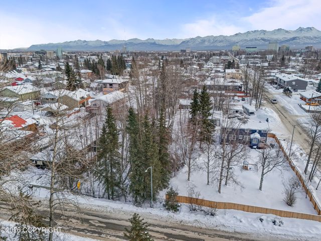3 Unknown Street, Anchorage, AK 99517
