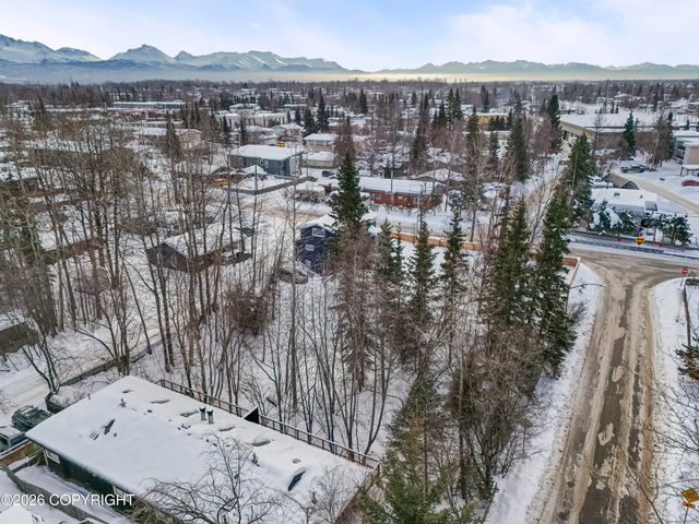 3 Unknown Street, Anchorage, AK 99517