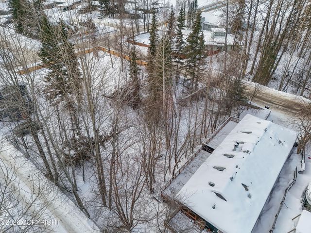 3 Unknown Street, Anchorage, AK 99517