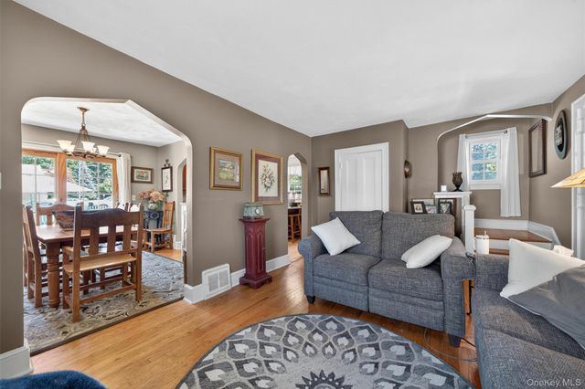 133 S Street Extension, Warwick, NY 10990