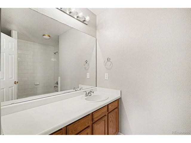 711 Briar Ridge Ct, Castle Pines, CO 80108