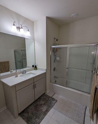 120 University Ave 2212, Westwood, MA 02090