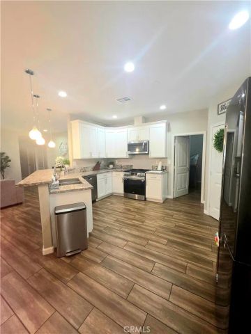 3921 La Hacienda, San Bernardino, CA 92404