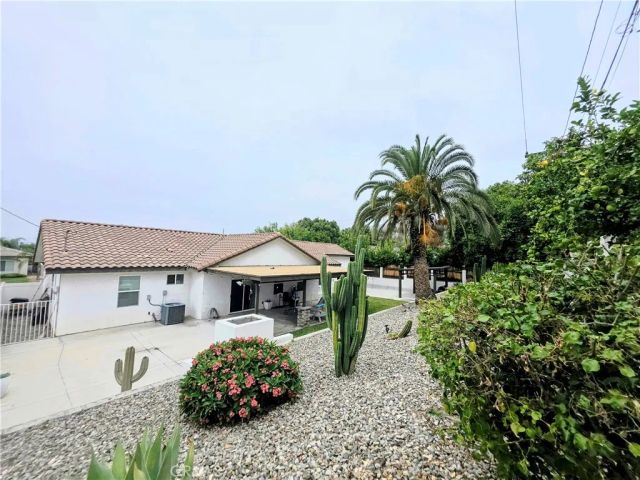 3921 La Hacienda, San Bernardino, CA 92404