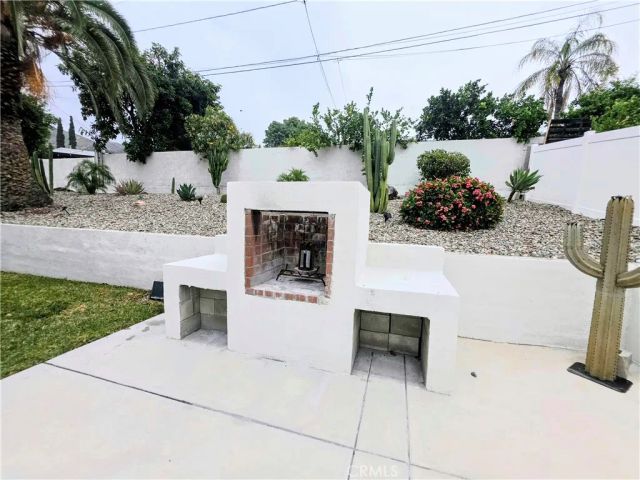 3921 La Hacienda, San Bernardino, CA 92404