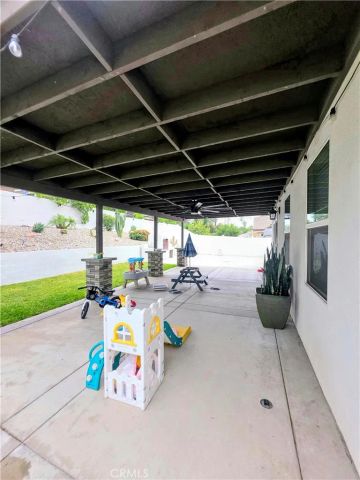 3921 La Hacienda, San Bernardino, CA 92404