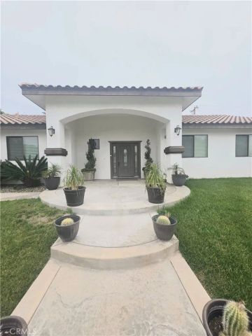 3921 La Hacienda, San Bernardino, CA 92404