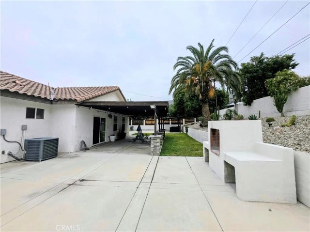 3921 La Hacienda, San Bernardino, CA 92404