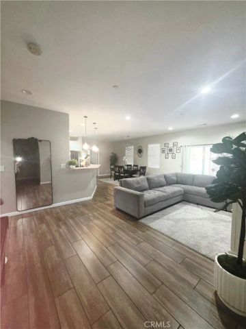 3921 La Hacienda, San Bernardino, CA 92404