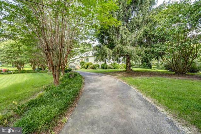 602 E 1ST ST, Mineral, VA 23117