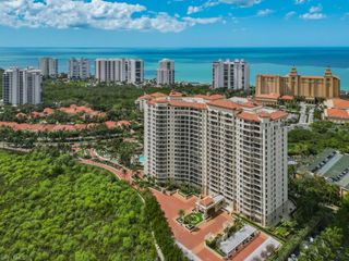 8787 Bay Colony DR 306, Naples, FL 34108