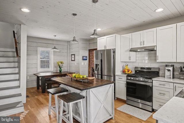 4934 RIVER RD, New Hope, PA 18938