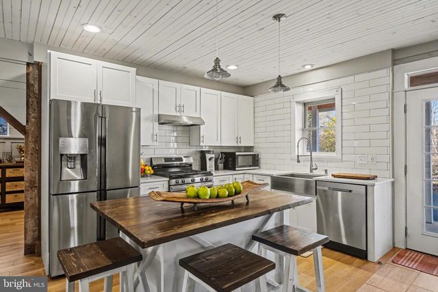 4934 RIVER RD, New Hope, PA 18938