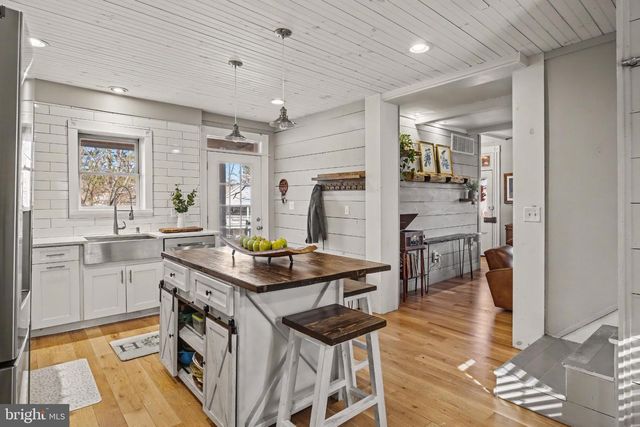 4934 RIVER RD, New Hope, PA 18938