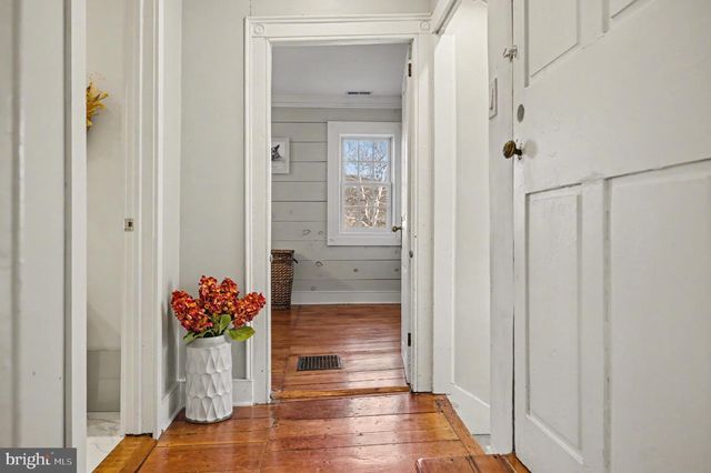 4934 RIVER RD, New Hope, PA 18938