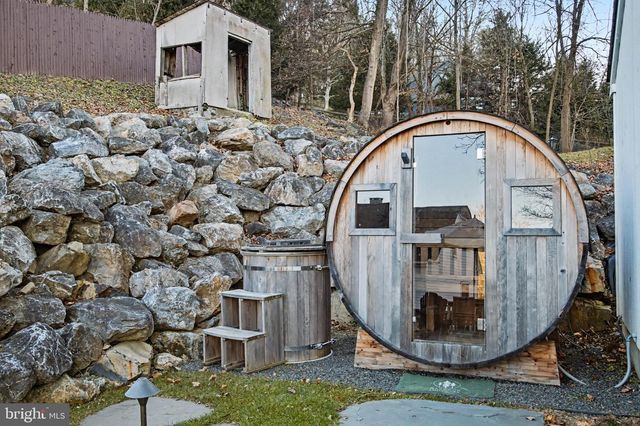 4934 RIVER RD, New Hope, PA 18938