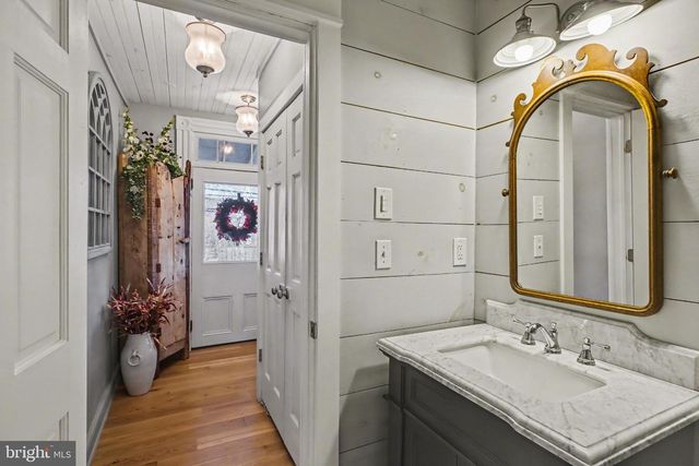 4934 RIVER RD, New Hope, PA 18938