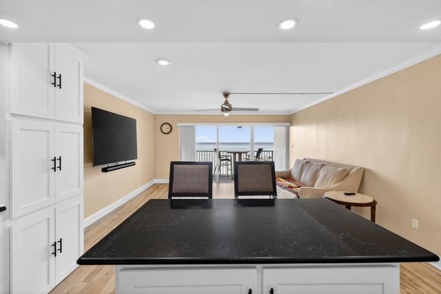 151 Calhoun Avenue 301, Destin, FL 32541