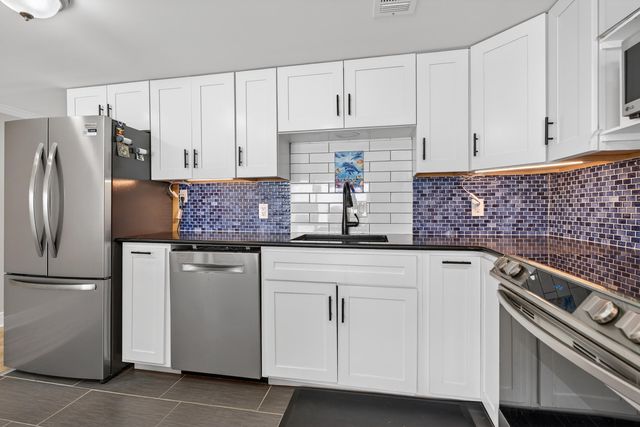 151 Calhoun Avenue 301, Destin, FL 32541