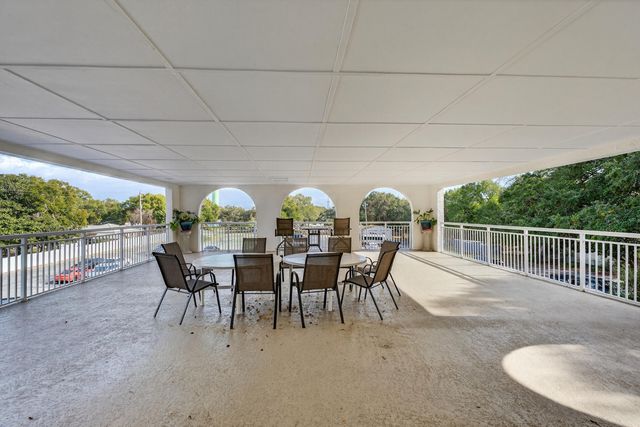 151 Calhoun Avenue 301, Destin, FL 32541