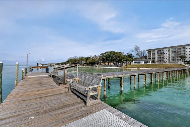 151 Calhoun Avenue 301, Destin, FL 32541