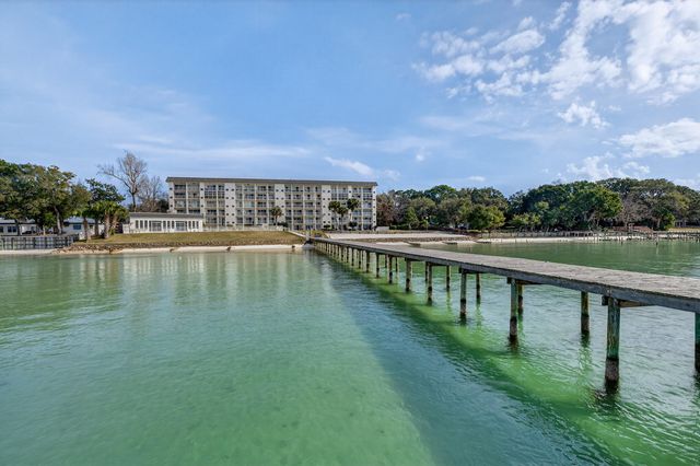 151 Calhoun Avenue 301, Destin, FL 32541