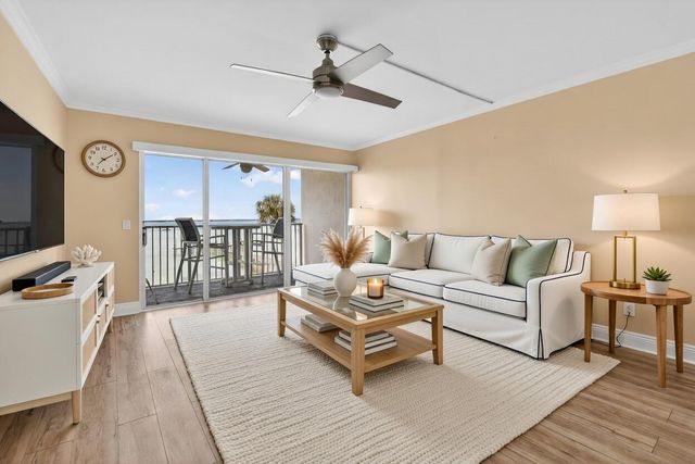 151 Calhoun Avenue 301, Destin, FL 32541