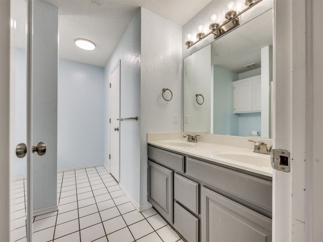 2824 Creekview Place, Norman, OK 73071