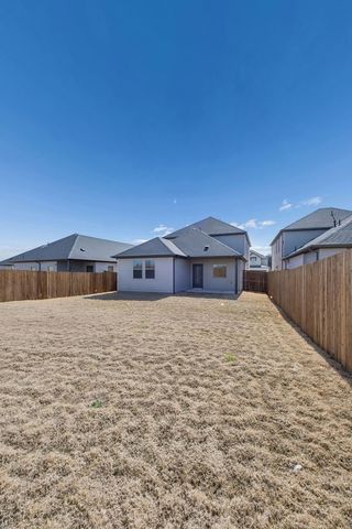 1221 Wolfsbane Drive, Lavon, TX 75166