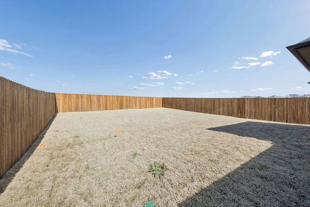 1221 Wolfsbane Drive, Lavon, TX 75166