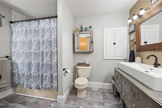 11827 Stratton Road, West Salem, OH 44287