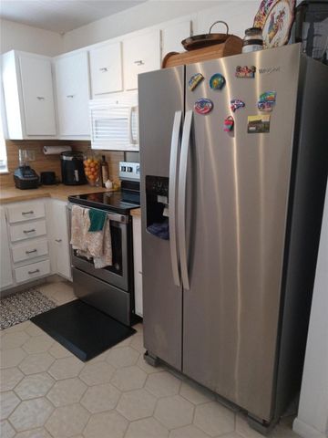 9020 Sunrise Lakes Boulevard 304, Sunrise, FL 33322