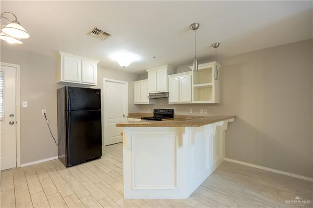 110 S 48th Lane, Mcallen, TX 78501