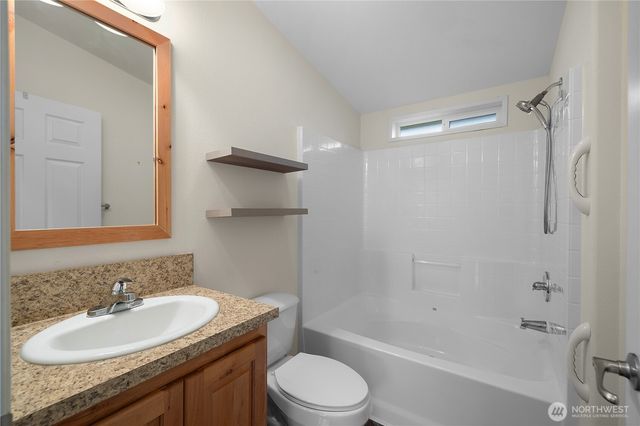 3607 Trail View Lane SE, Lacey, WA 98503