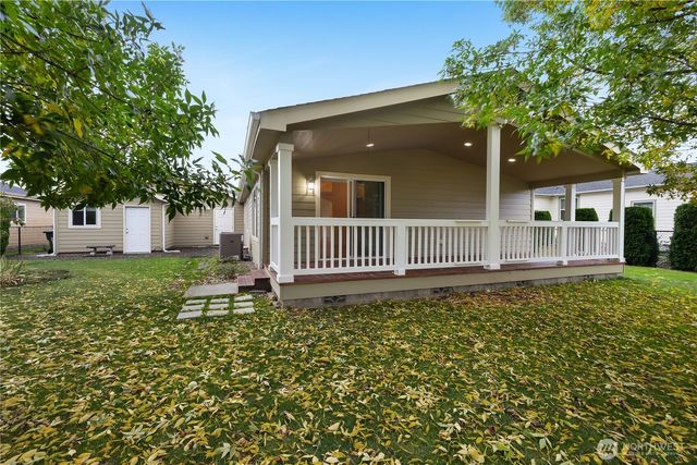 3607 Trail View Lane SE, Lacey, WA 98503