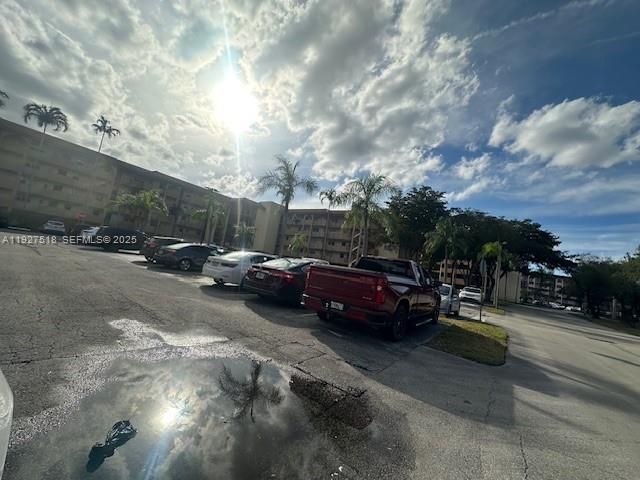 3905 N Nob Hill RD 304, Sunrise, FL 33351