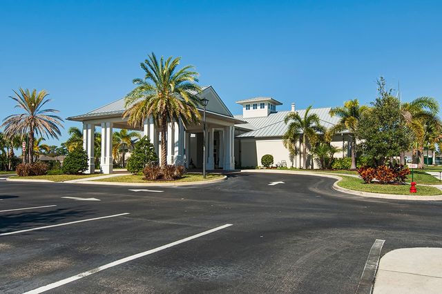 6187 Red Maple Manor, Vero Beach, FL 32966