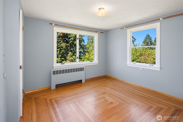 9421 190th Place SW, Edmonds, WA 98020